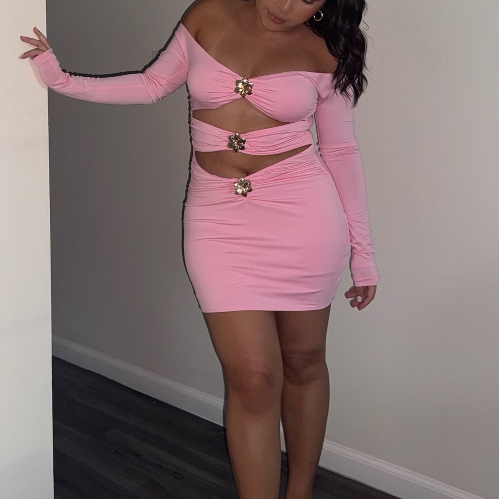 Pink Off-Shoulder Dress peppermayo